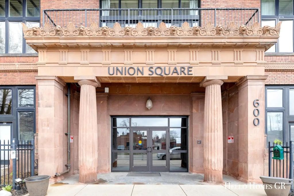 600 Broadway Avenue 608, Grand Rapids