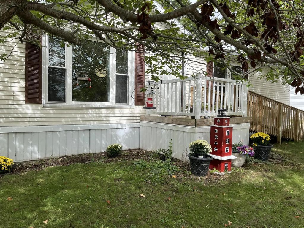 4094 Latas Lane, Muskegon