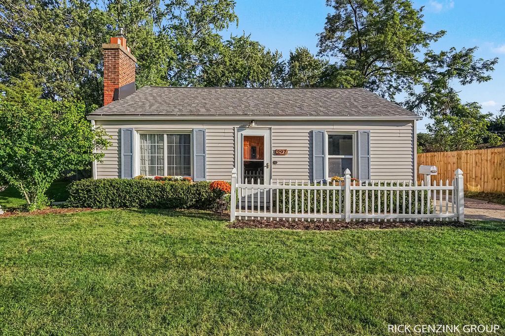 297 W 30th Street, Holland