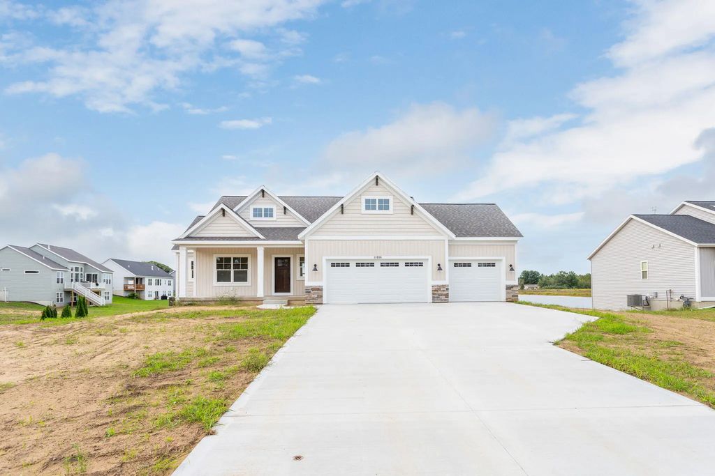 14936 Fillmore Street, West Olive