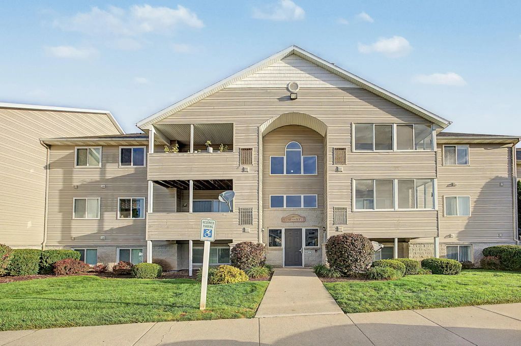 8364 N Jasonville Court, Caledonia