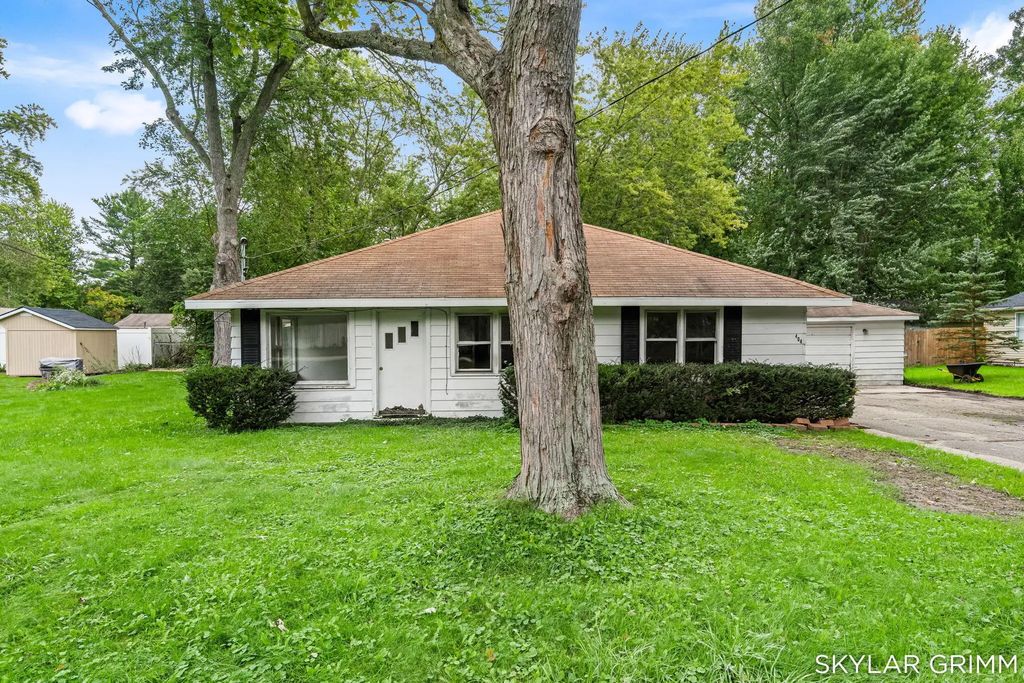 404 Park Street, Coopersville