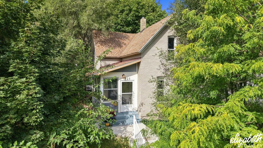721 Lafayette Avenue, Grand Rapids