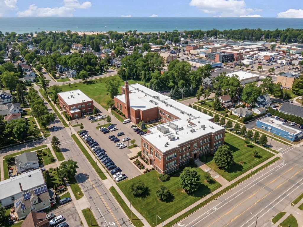 460 Broadway Street 103, South Haven