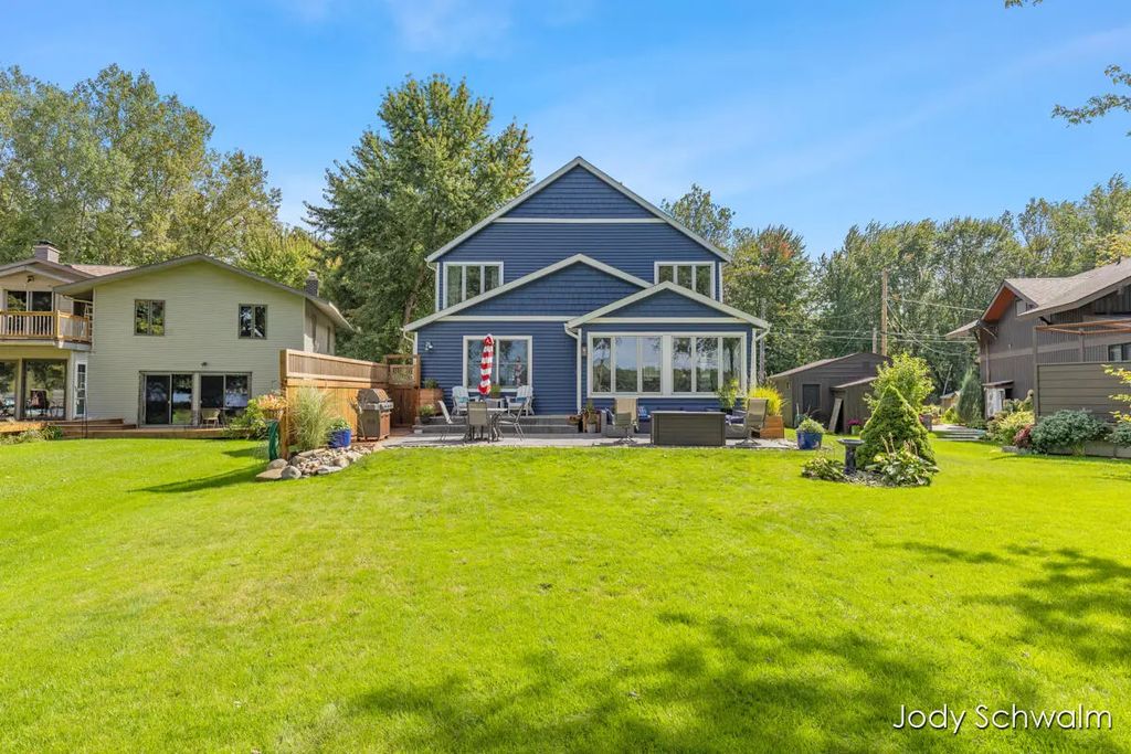 7121 Hass Drive, Comstock Park