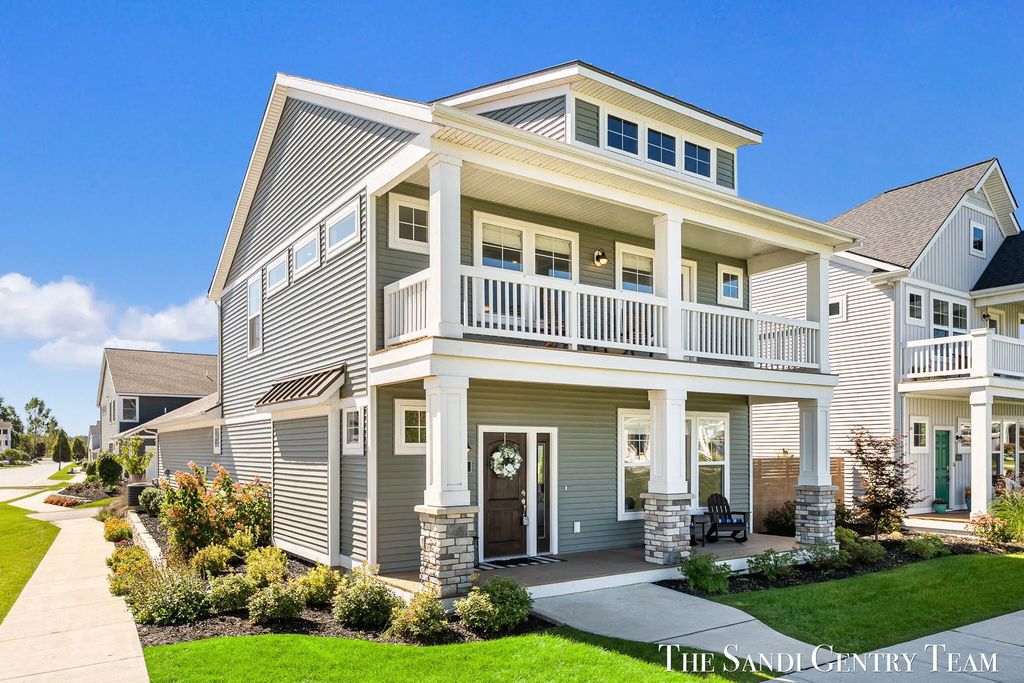 406 W Leland Drive, Whitehall