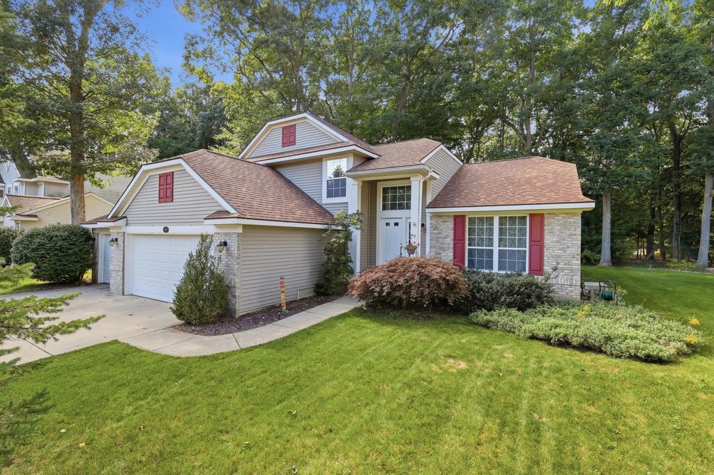 13347 Greenbriar Drive, Grand Haven