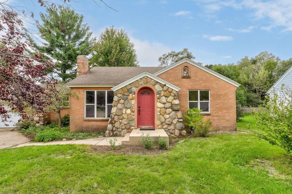 798 Myrtle Avenue, Holland