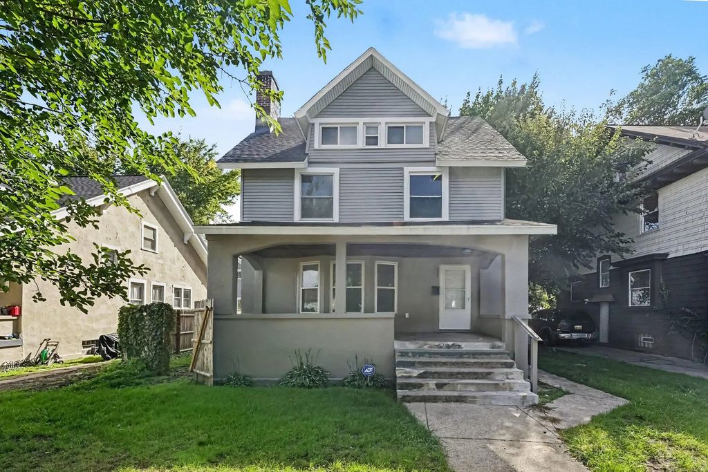 754 Prince Street, Grand Rapids