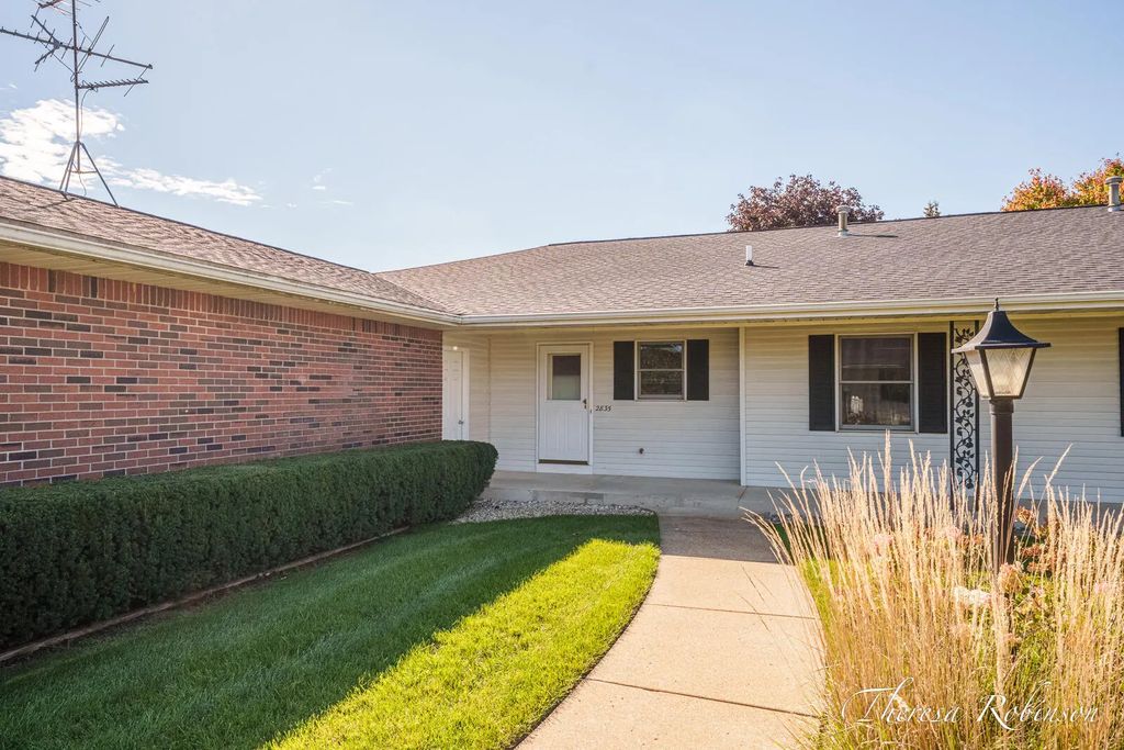 2835 N Wentward Court 13, Hudsonville