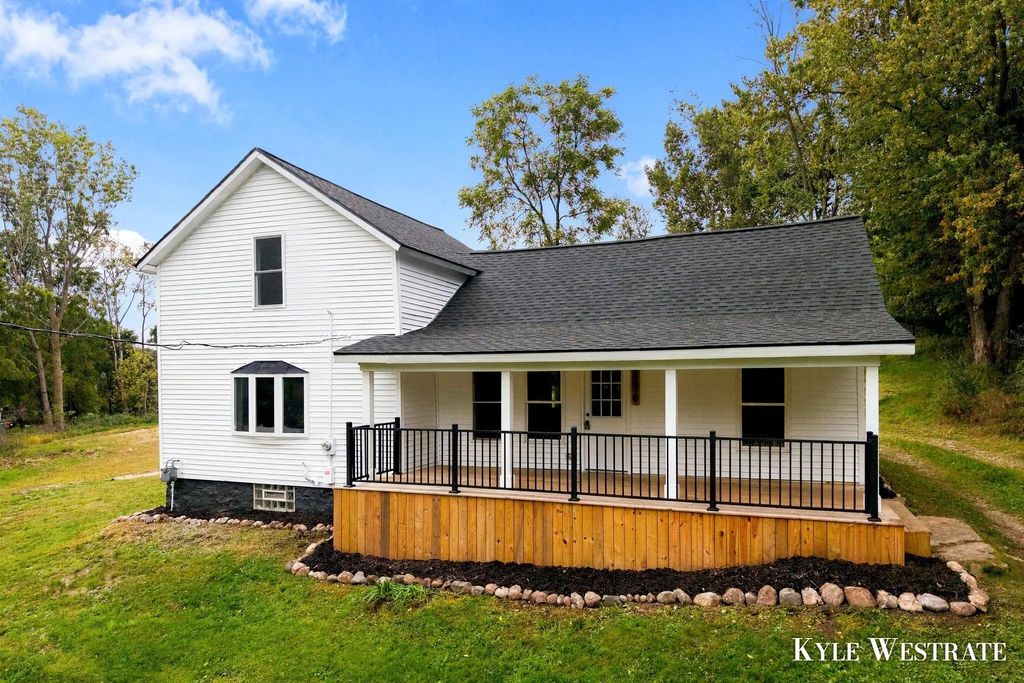 3820 11 Mile Road, Rockford