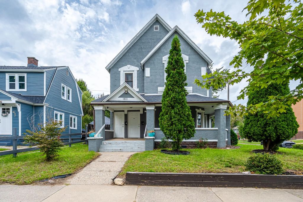 1801 College Avenue, Grand Rapids