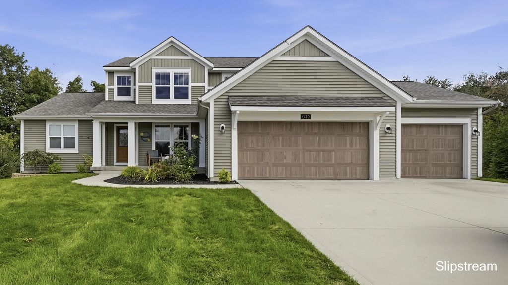 1240 Cairo Court, Byron Center