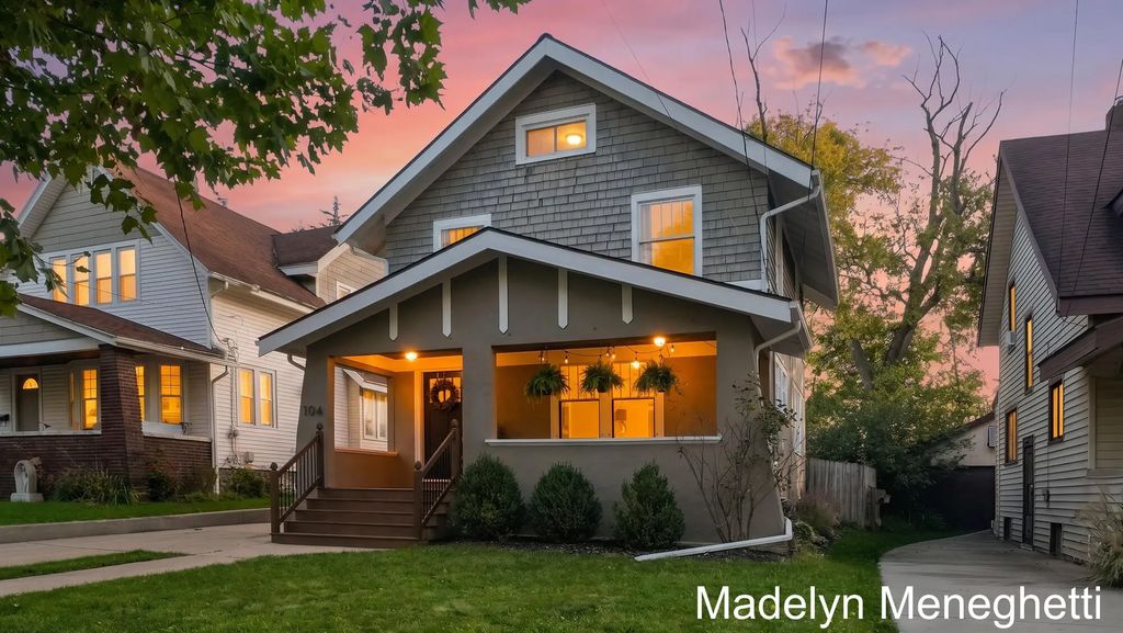 104 Mayfield Avenue, Grand Rapids