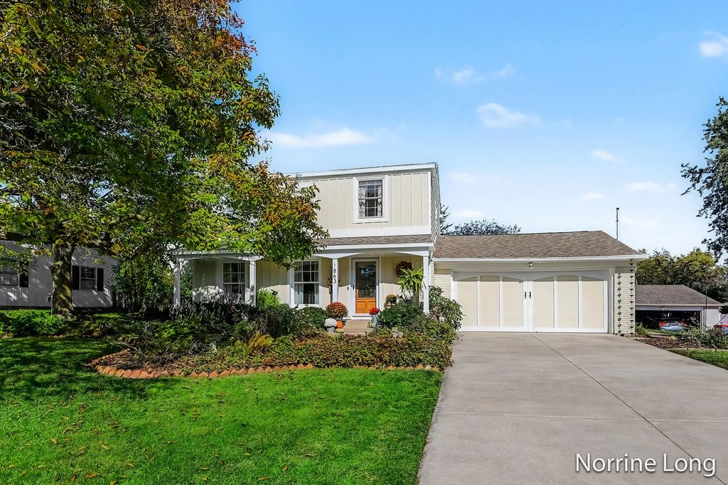 1863 Eastbrook Street, Grand Rapids