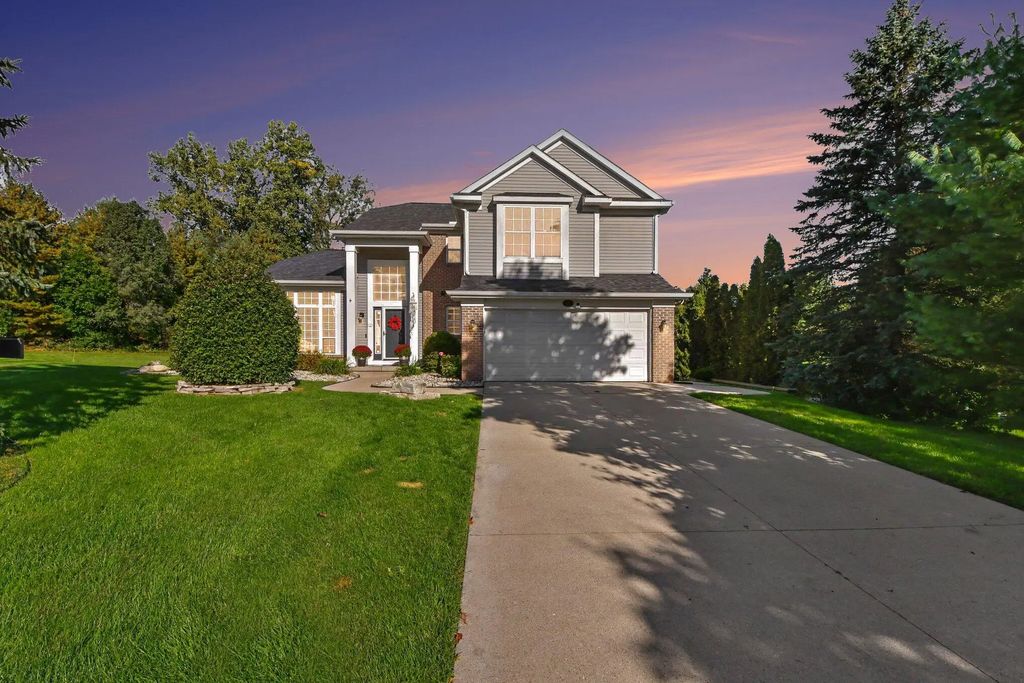 3583 Arbor Chase Court, Grand Rapids