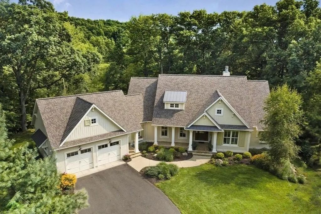 4960 Shiloh Drive, Belmont