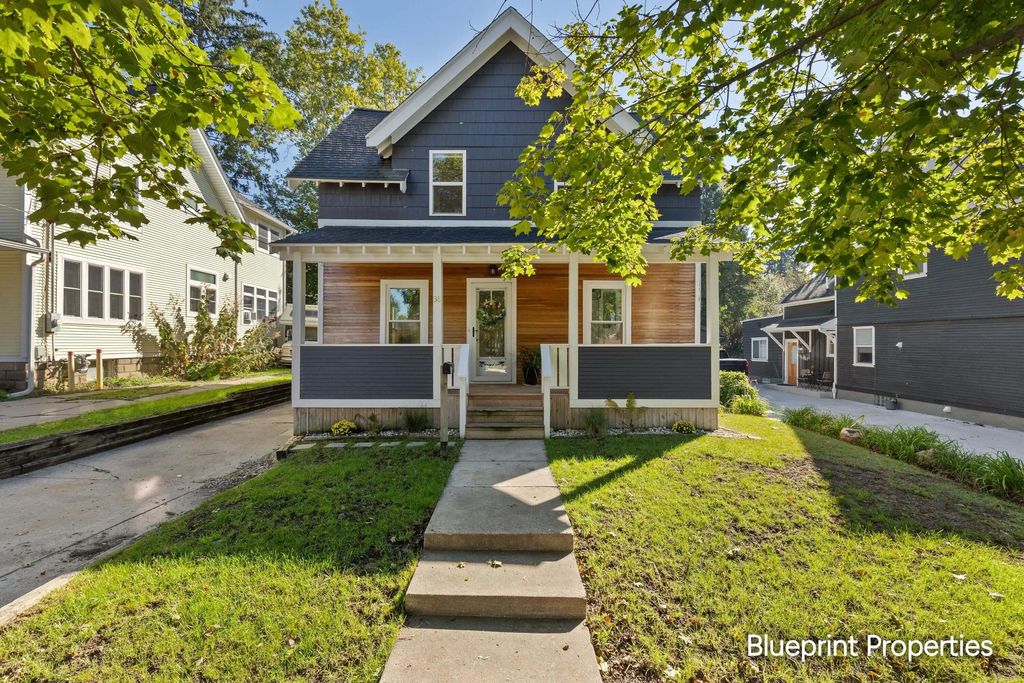 38 Benjamin Avenue, Grand Rapids