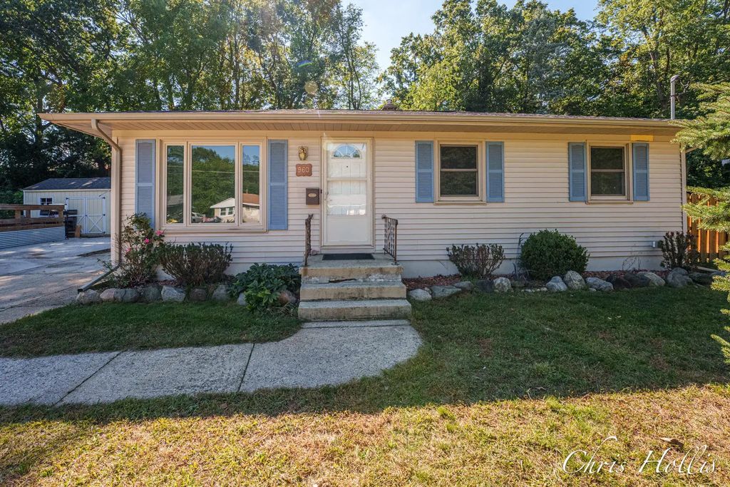 960 Walcott Street, Wyoming