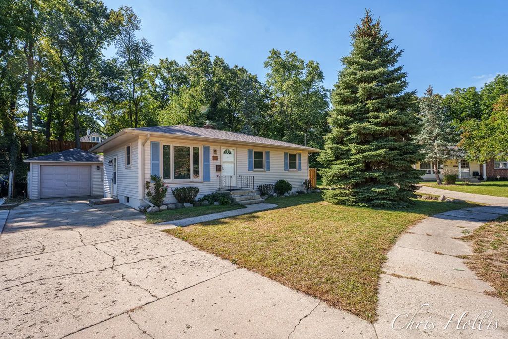 960 Walcott Street, Wyoming