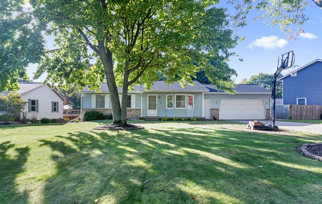 4350 Heritage Drive, Hudsonville