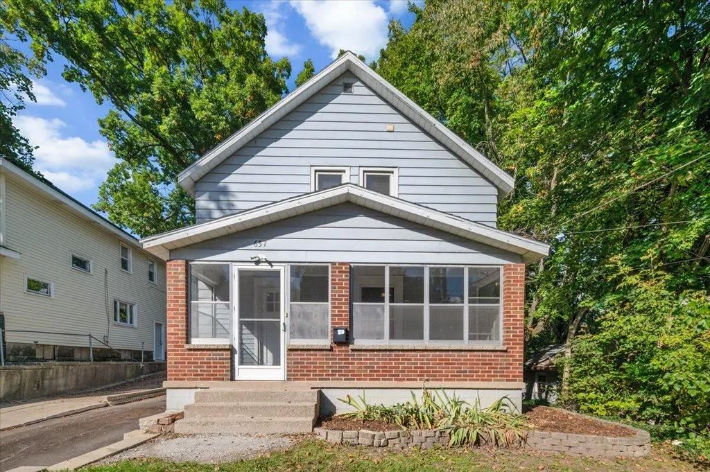 657 Lydia Street, Grand Rapids