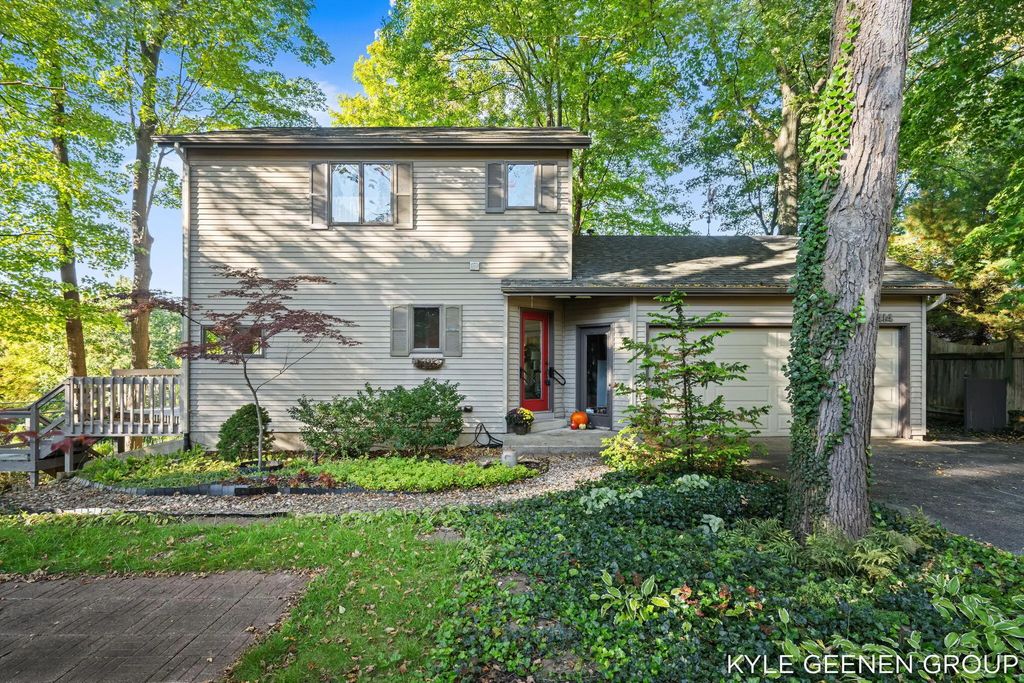 414 Spear Street, Saugatuck