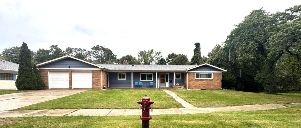 531 Lyon Street, South Haven