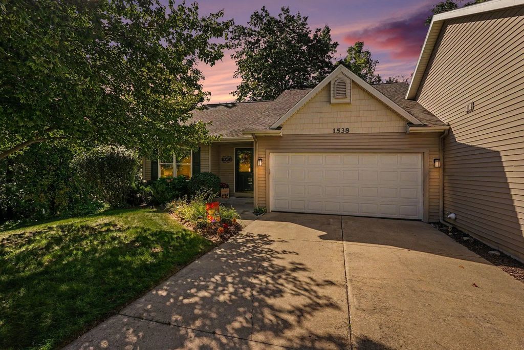 1538 Beechtree Cmns 13, Grand Haven