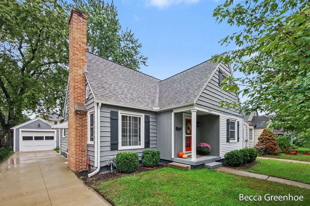 2448 Belfast Avenue, Grand Rapids