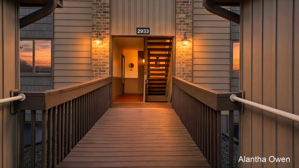2933 Byron Center Avenue B, Grand Rapids