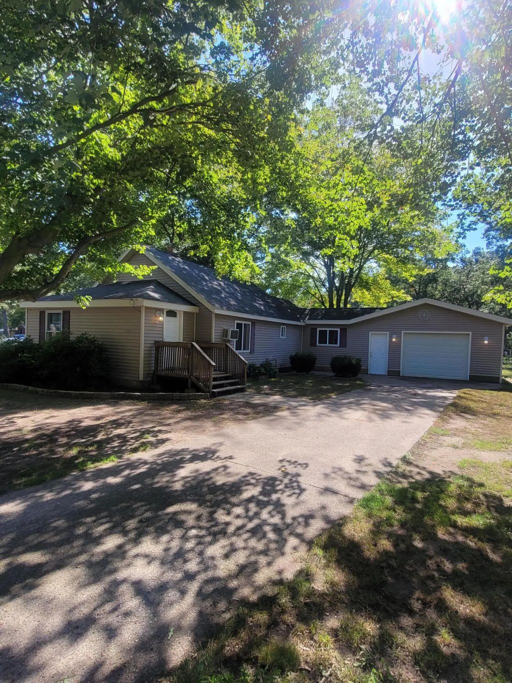 1367 E Summit Avenue, Muskegon