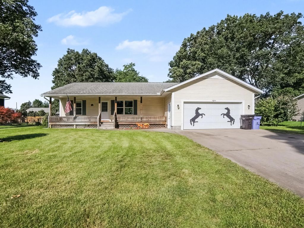 1211 Woodcrest Street, Muskegon