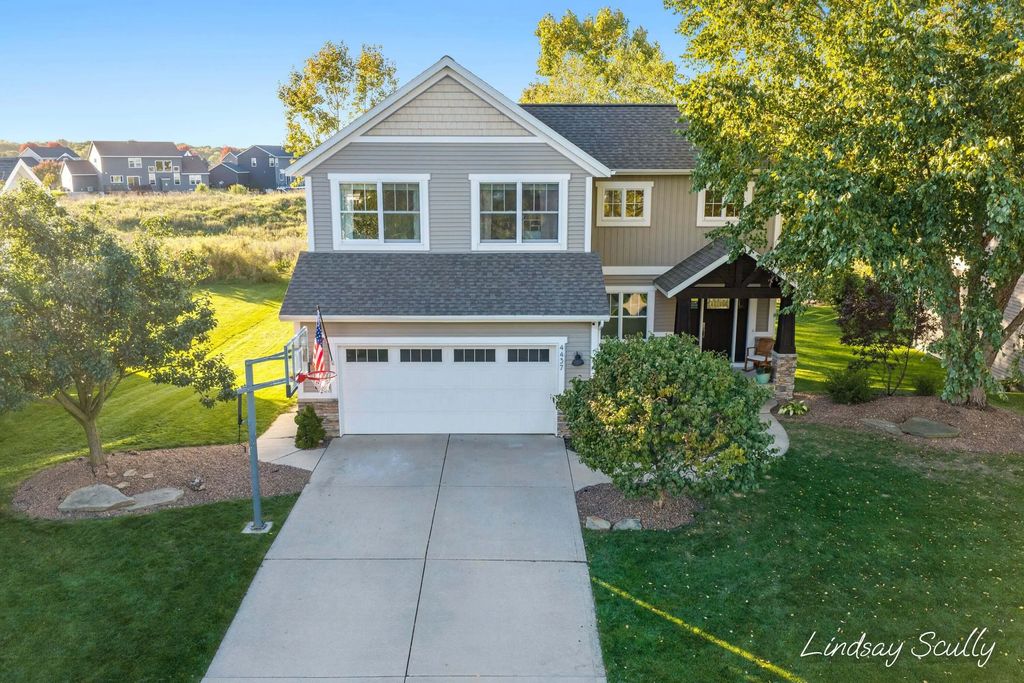 4437 Equestrian Drive, Hudsonville