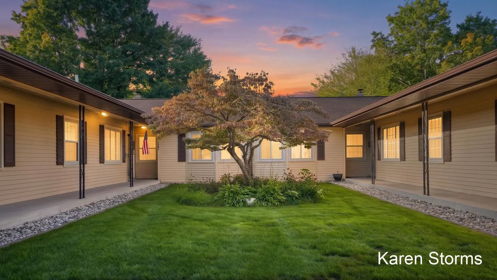 7388 Pine Grove Drive, Jenison