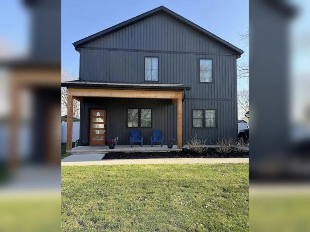 318 Edgell Street, South Haven