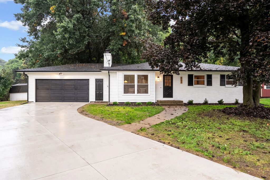 964 Needham Court, Grand Rapids