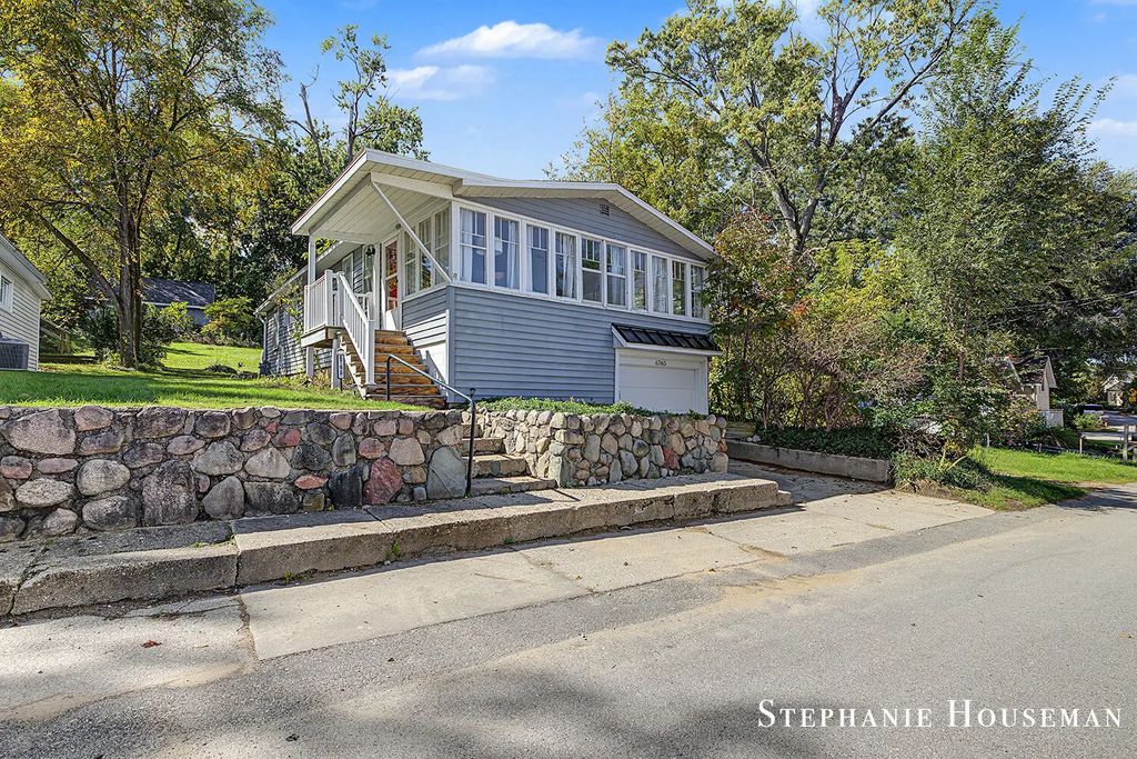 6765 Kitson Drive, Rockford