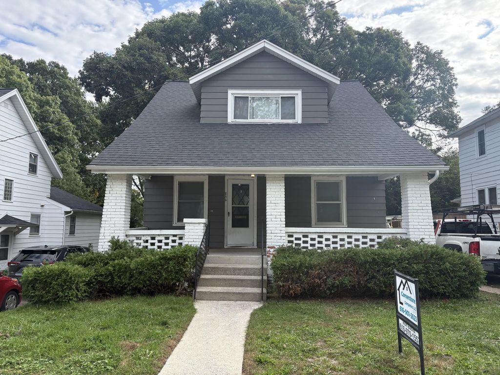 856 Diamond Avenue, Grand Rapids