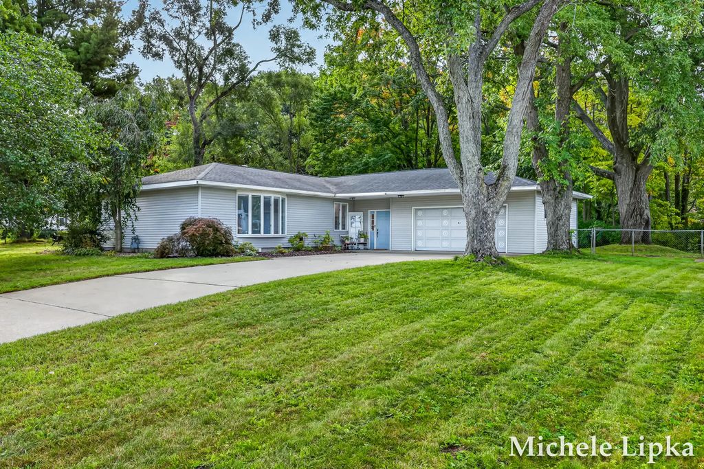 2567 Shettler Road, Muskegon