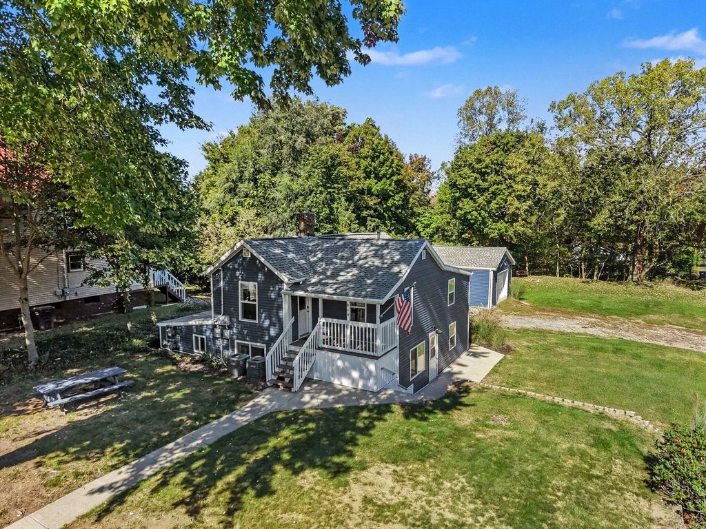 849 Conger Street, South Haven