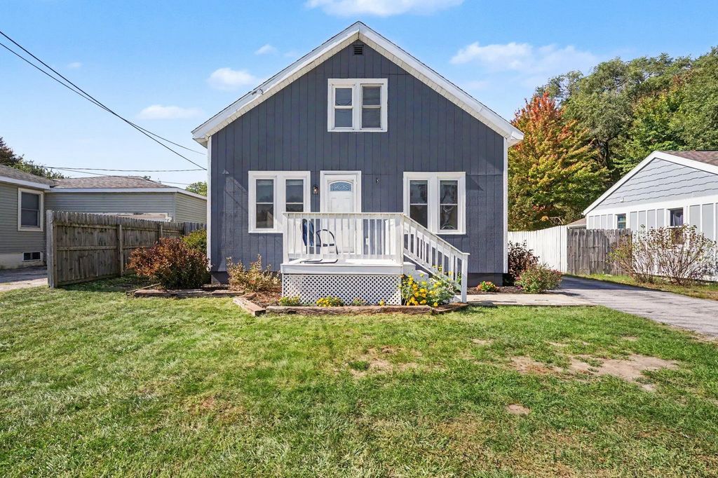 18829 174th Avenue, Spring Lake