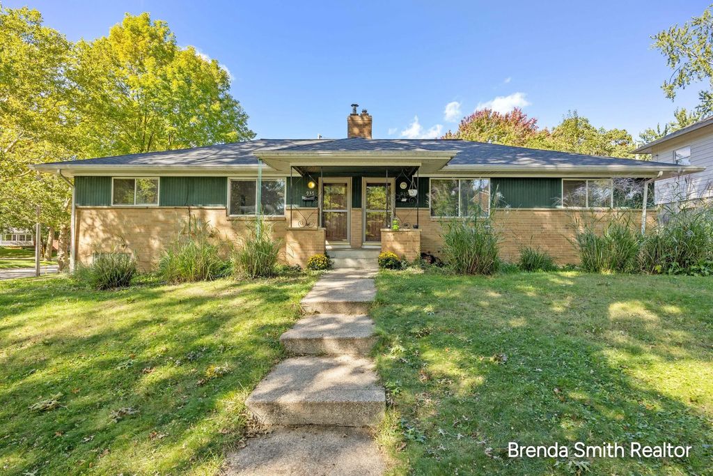 935 Kentwood Drive 939, Grand Rapids