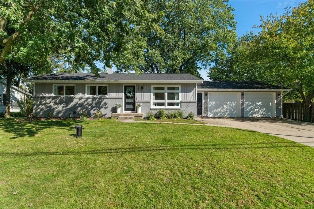 200 Vine Street, Caledonia