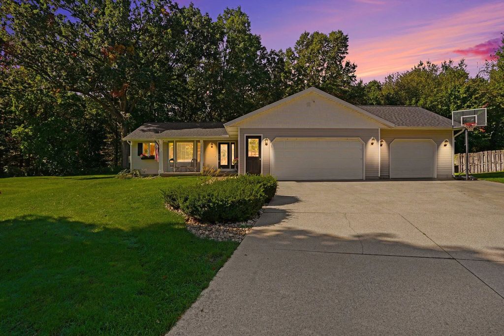 14314 Sunview Drive, Holland
