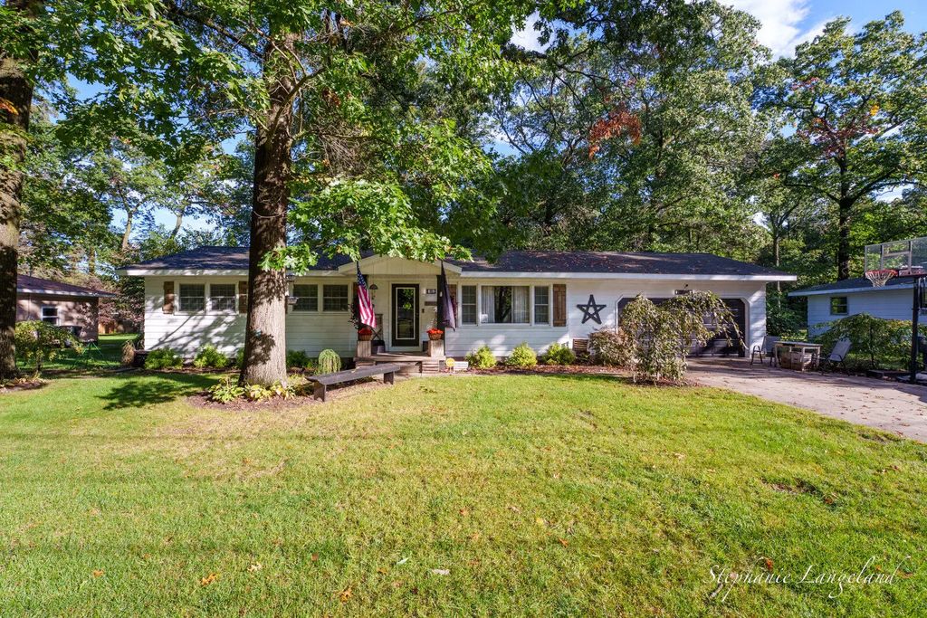 1880 Ora Street, Muskegon
