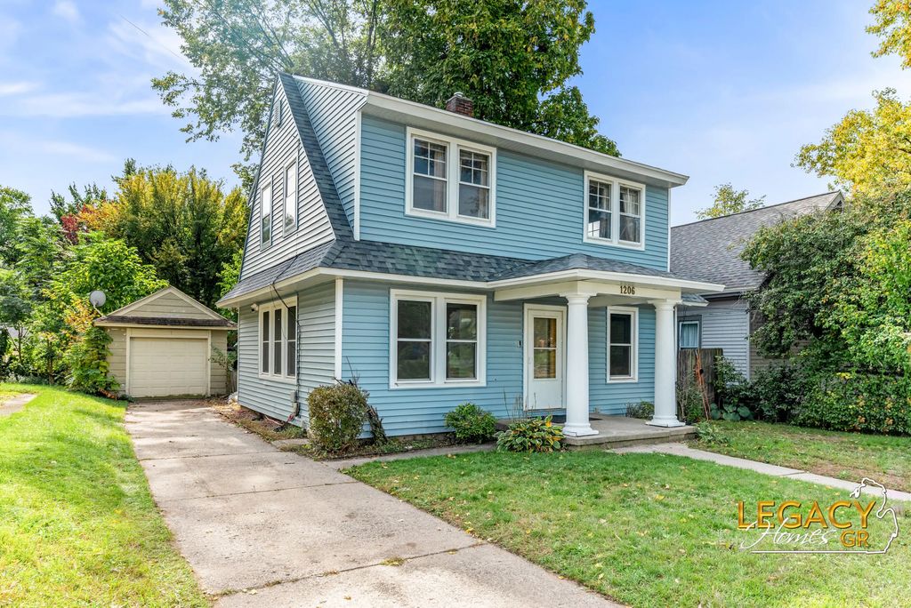 1206 Fisk Road, Grand Rapids
