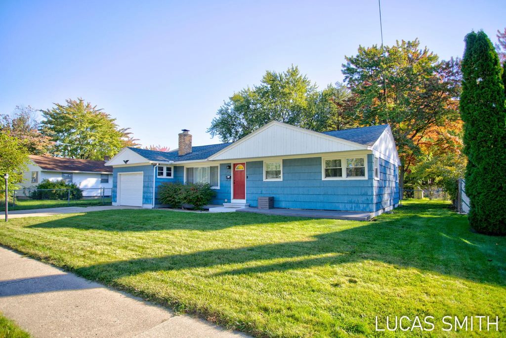 3024 Maple Grove Road, Muskegon
