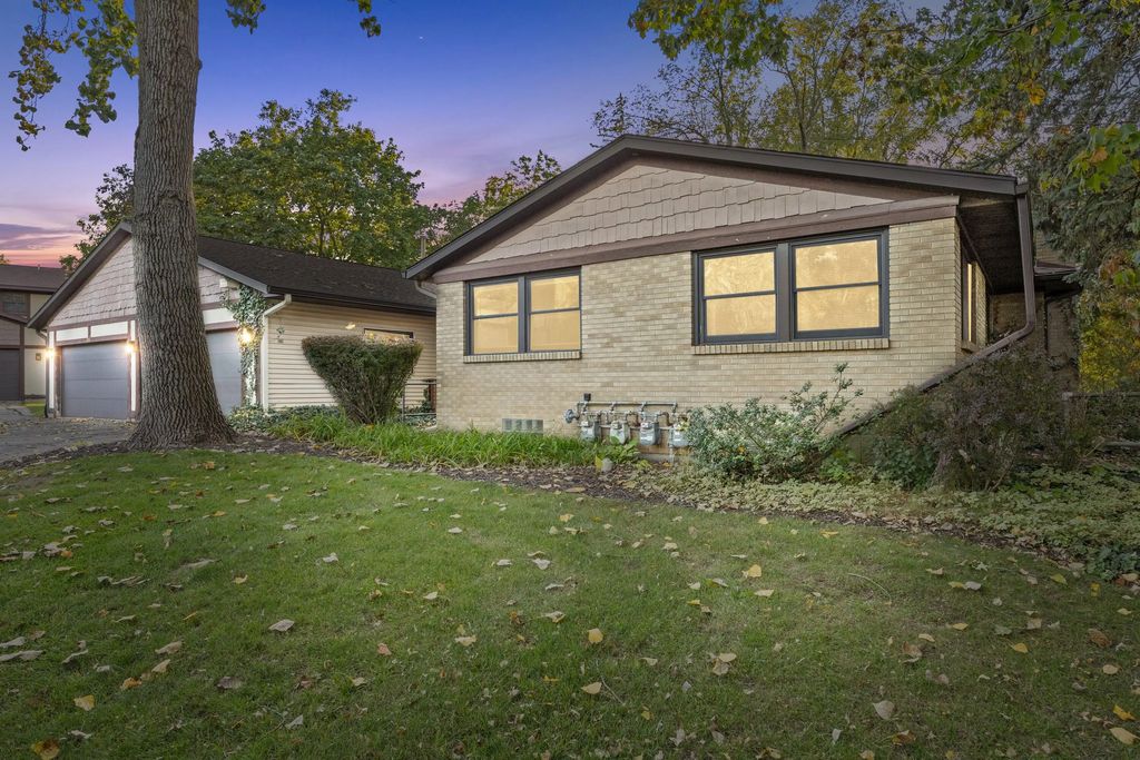 855 North Avenue Unit A, Grand Rapids