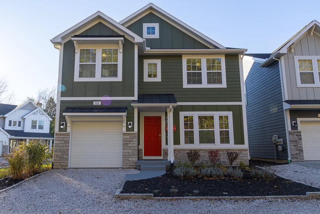 619 Meadow Drive, South Haven